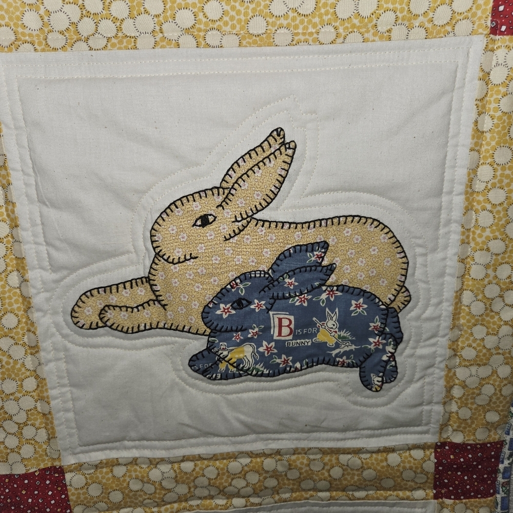 handmade quilted wall hanging table runner Easter rabbits farm - Picture 3 of 9